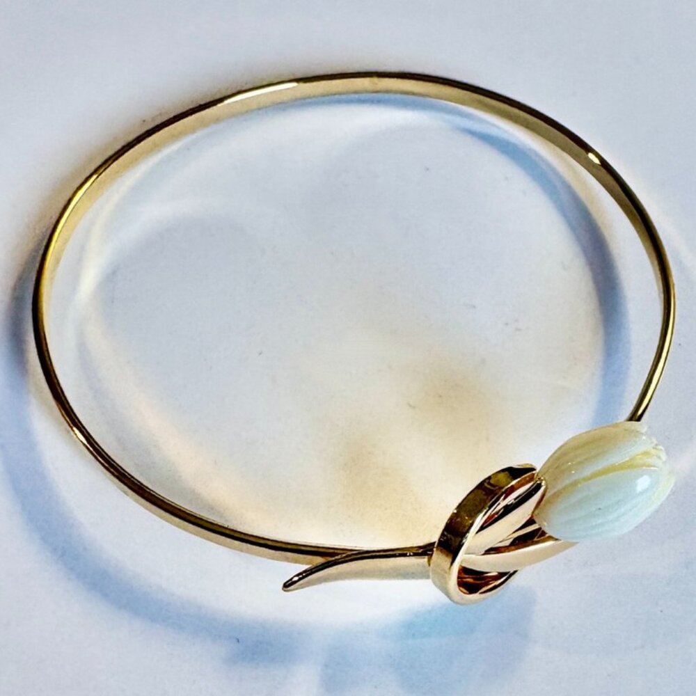Vintage Avon "Graceful Tulip" Bangle Bracelet